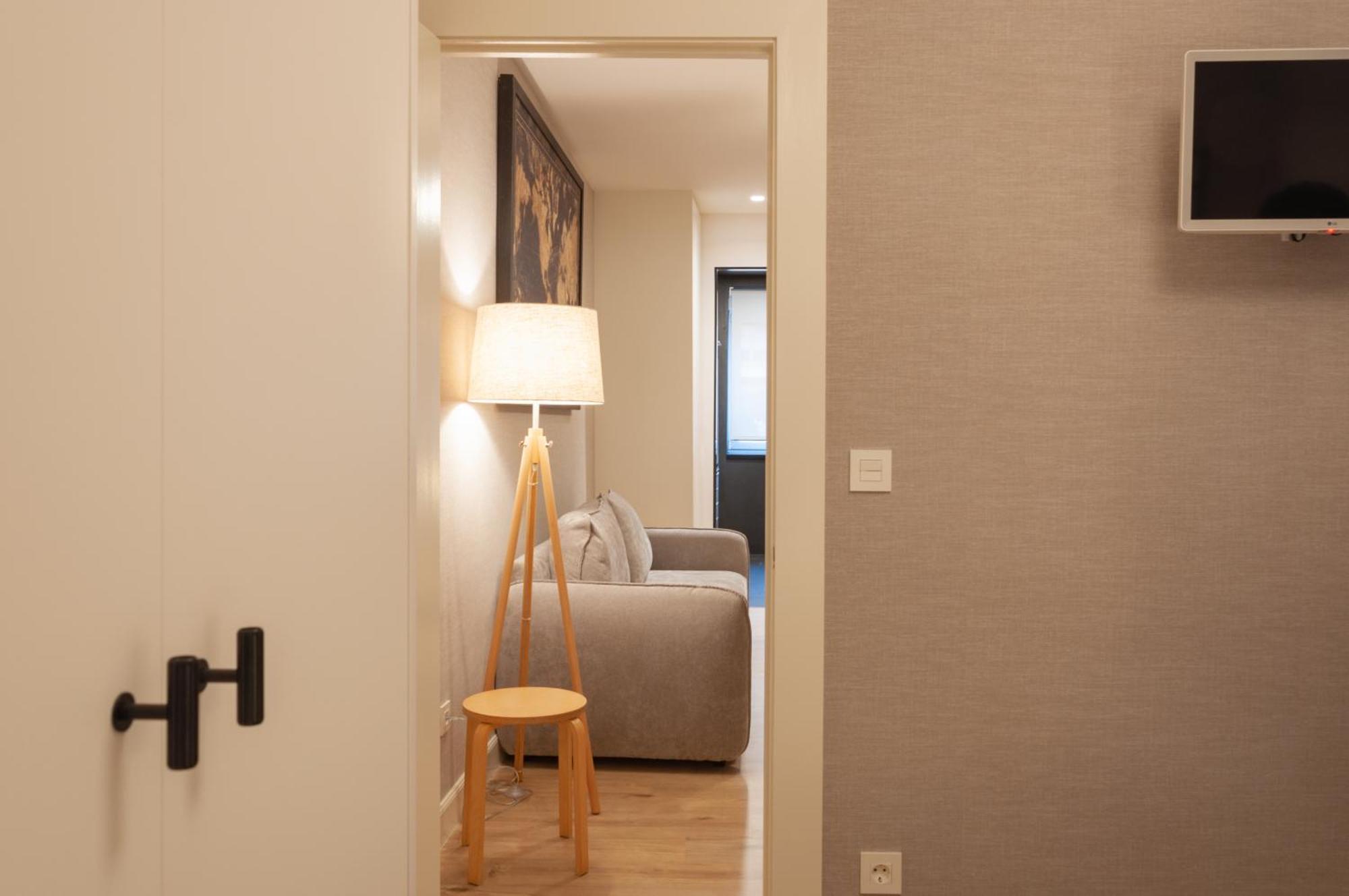 Vivienda Turistica En Bilbao La Vieja Con Wifi Y Parking Appartement Buitenkant foto